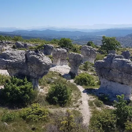 La Maison De Lalouette Bed and Breakfast Forcalquier