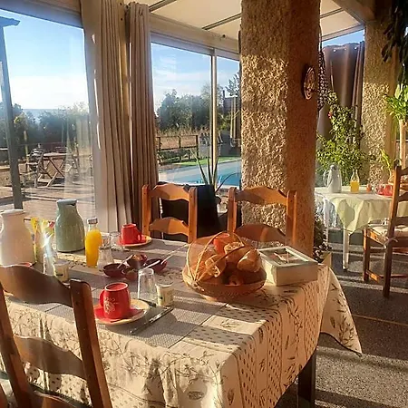 La Maison De Lalouette Bed & Breakfast